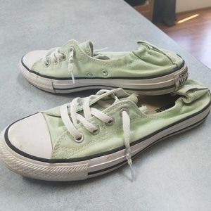 mint green. Very little flaws. They are pictired