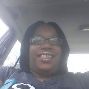 Meet your Posher, Dee