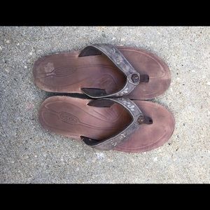 Keen leather flip flops