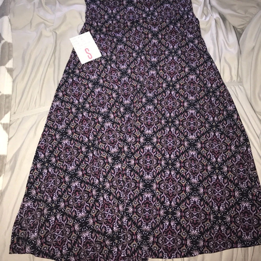 BRAND NEW lularoe azure skirt- small