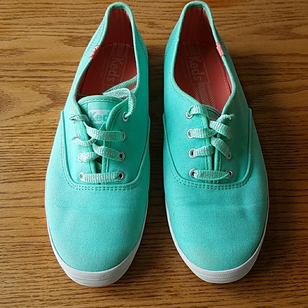 Teal Keds