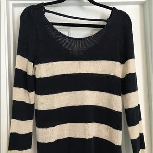 Women's sweater
