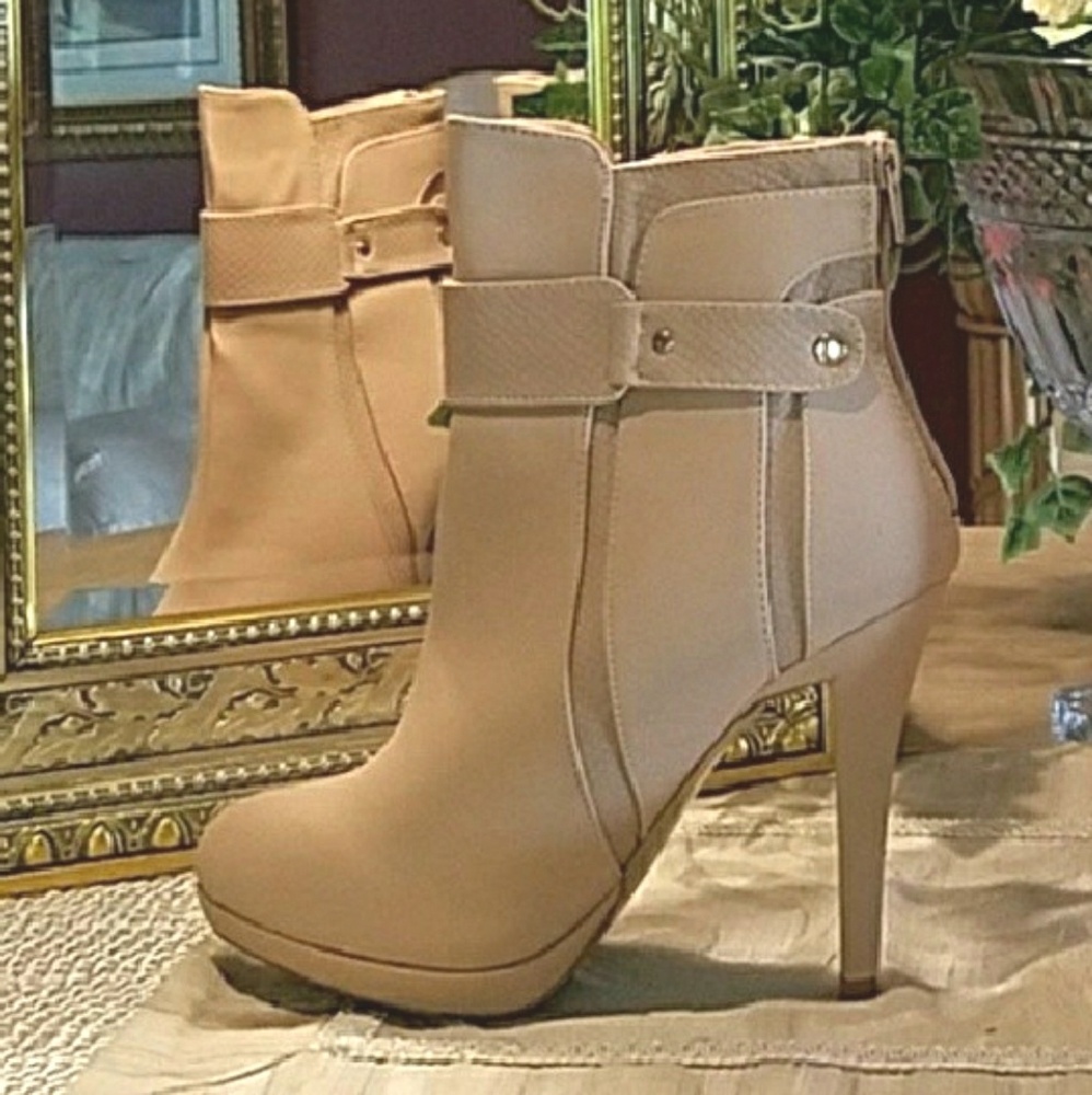 EMBOSSED STILETTO FASHION WOMEN'S BOOTIE