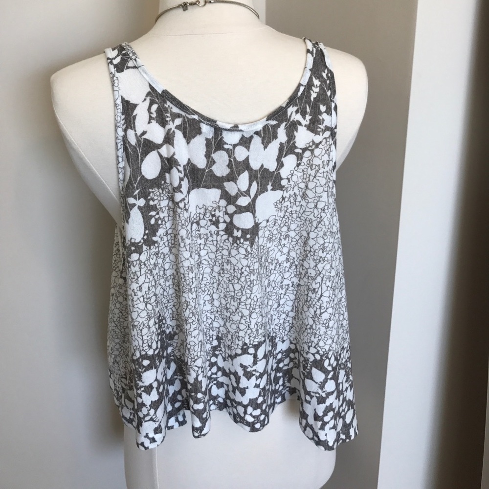 Cute Crop Tank - Picture 4 of 5