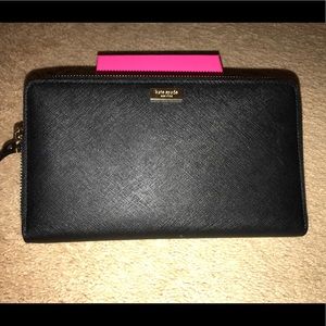 Kate Spade Travel Wallet