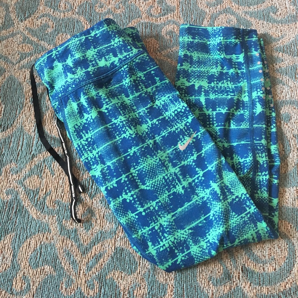 Nike dri-fit Capris