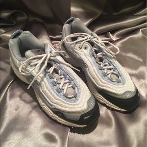 Achieve NewBalance Tennis Shoes