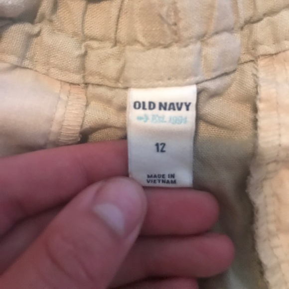 kaki shorts - Picture 2 of 3