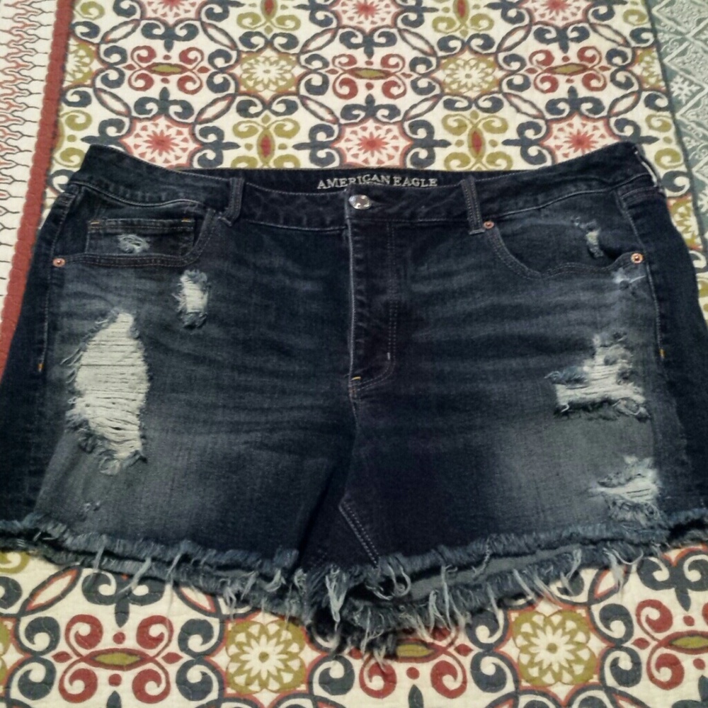 American eagle shorts size 18