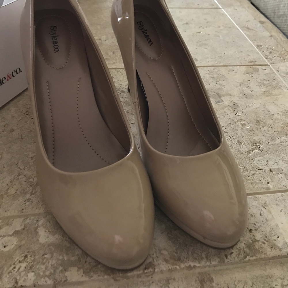 Style & Co Nude heels. In very good condition. - Picture 4 of 4