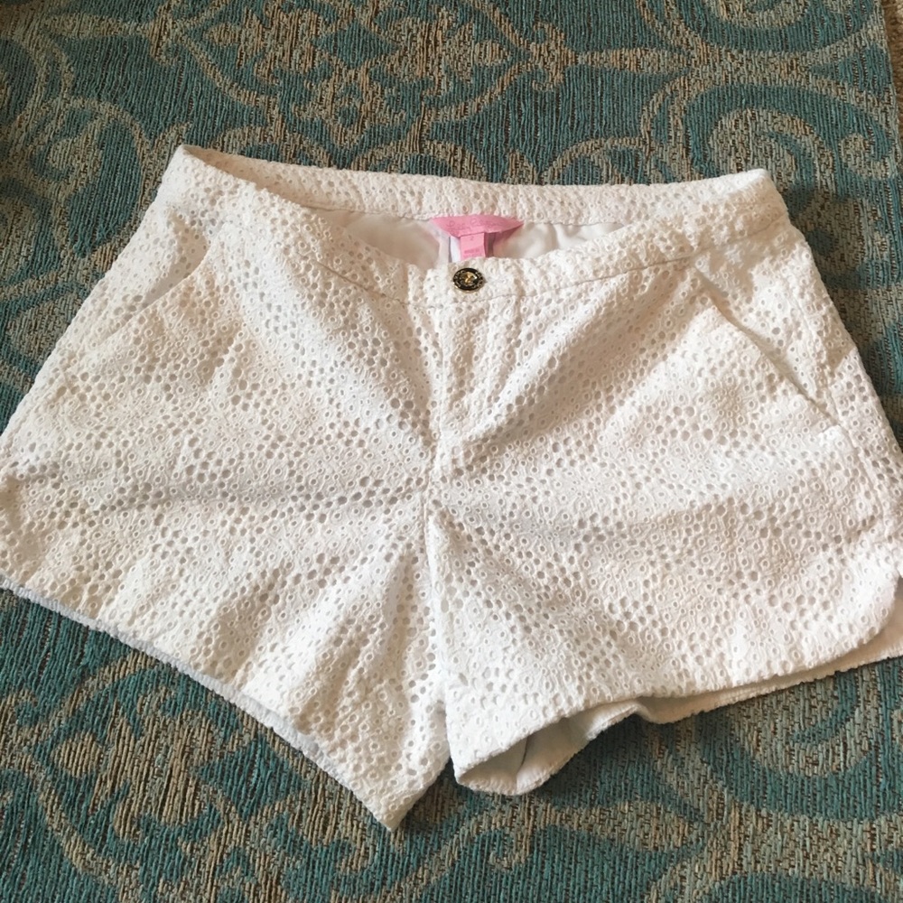 Lilly White Shorts