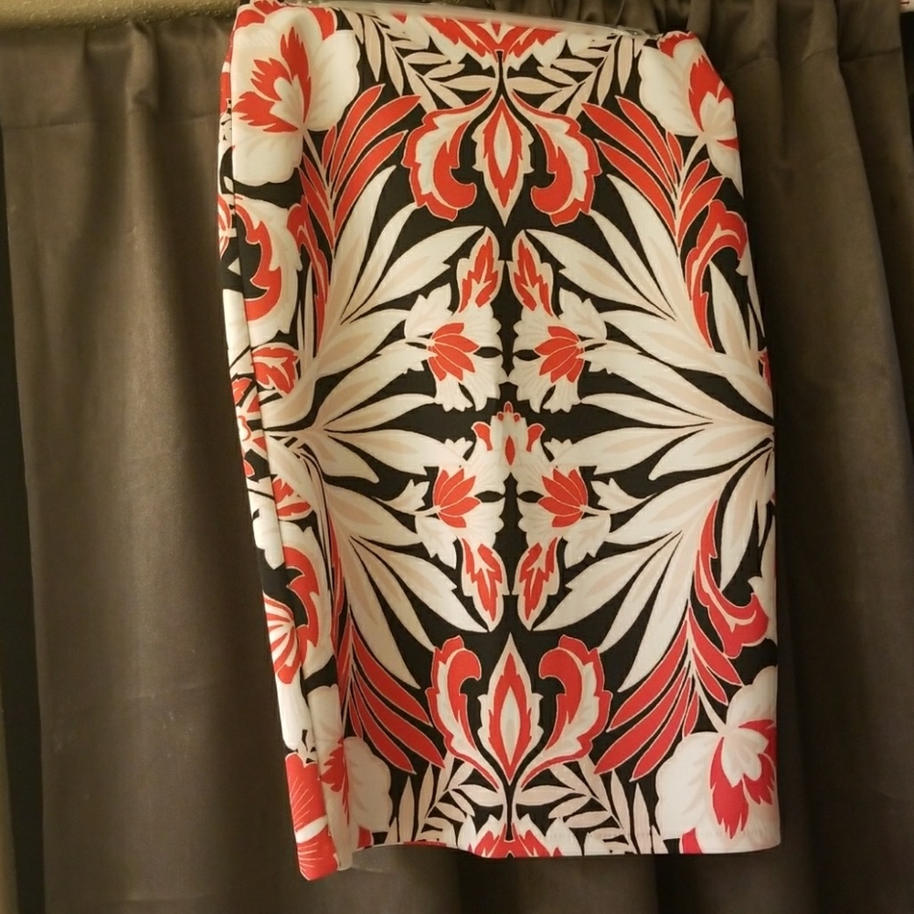 New York & Co. Size 4 stretch pencil skirt