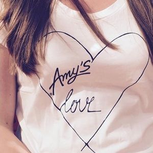Amy's love People Tree organic cotton scoop tee M
