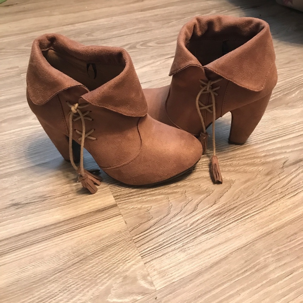 Tan SUEDE booties with a heel!!
