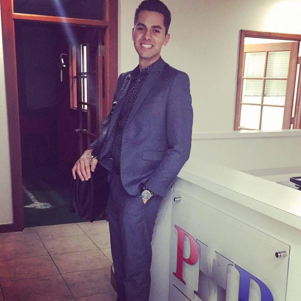 Meet your Posher, Alvaro