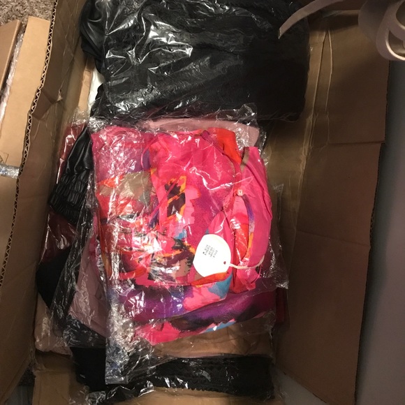 ALL ITEMS BNWT! **Zara name used for exposure💖💖 - Picture 2 of 3