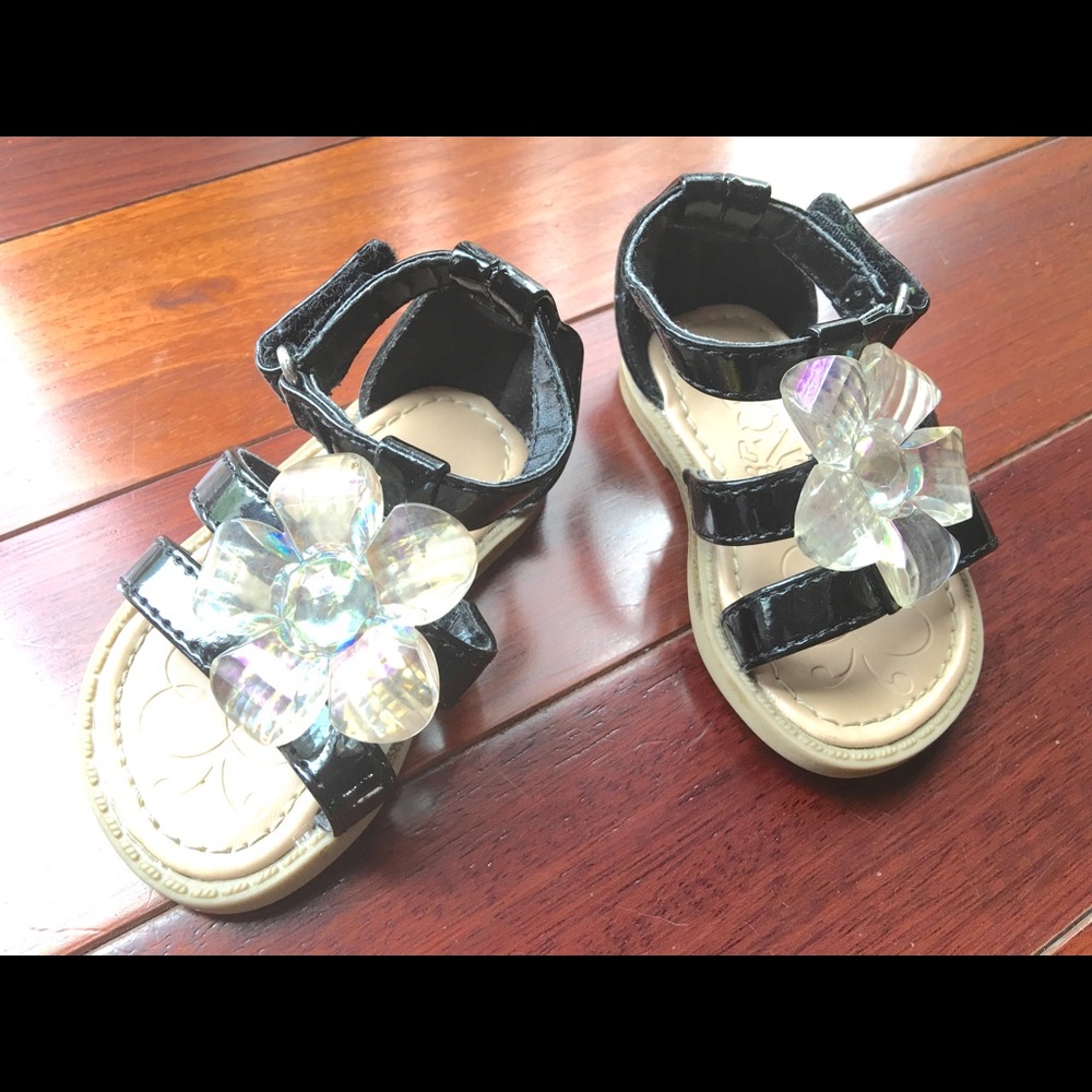 Cute flower sandals
