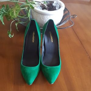 LosLandifen Kelly Green pumps