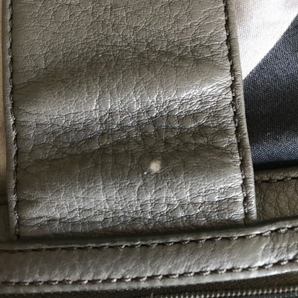 Fossil wallet, gently used... - Picture 2 of 4