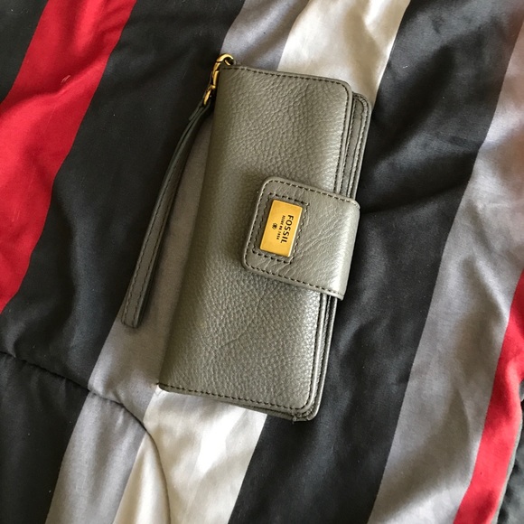 Fossil wallet, gently used... - Picture 4 of 4