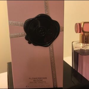 Viktor & Rolf Flowerbomb Bloom 3.4 oz
