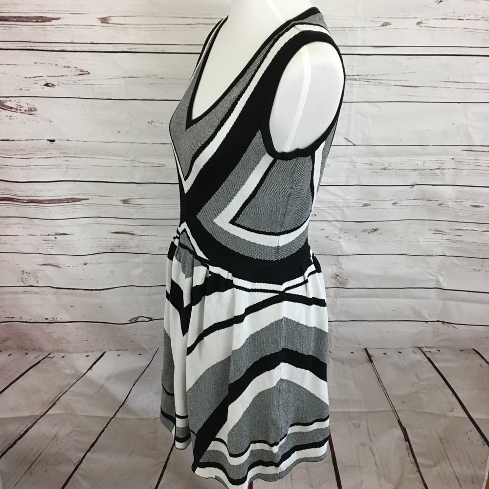 Romeo and Juliet Couture Knit Fit and Flare Dress - Picture 2 of 8