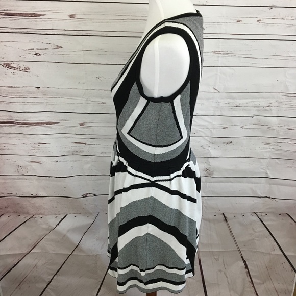 Romeo and Juliet Couture Knit Fit and Flare Dress - Picture 5 of 8