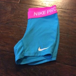 Nike Pro