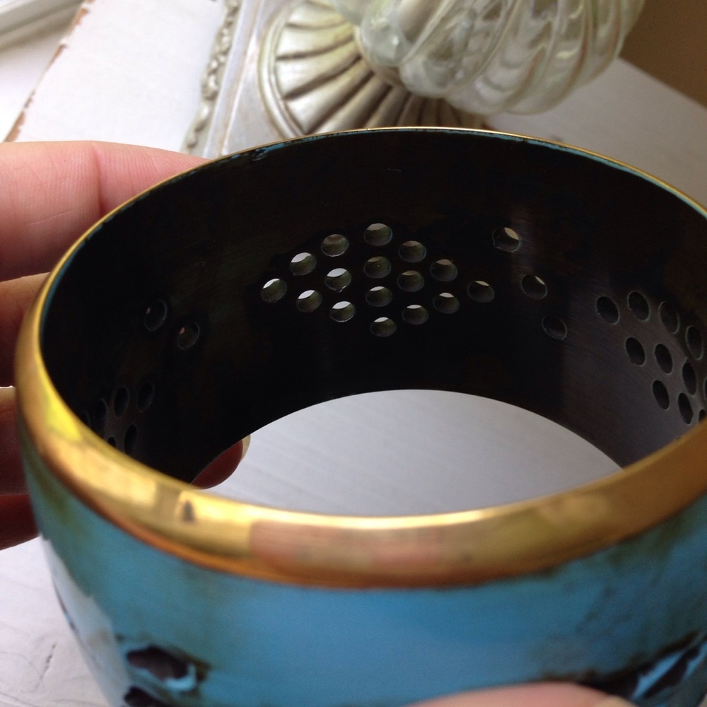 Cute bangle 💕🌴 - Picture 3 of 4
