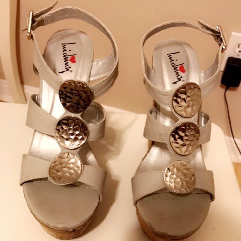 Worn once - size 8 - wedges!