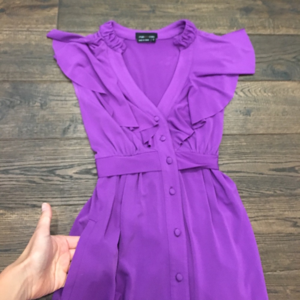 Dress - Picture 4 of 4