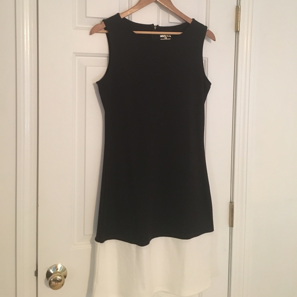 Perfect for work! black and white shift dress