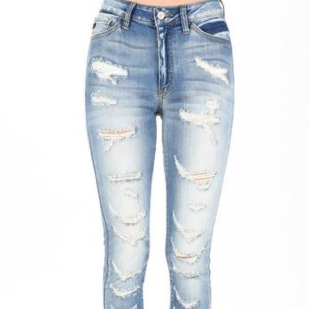 Brand new with tags KanCan Jeans size 28