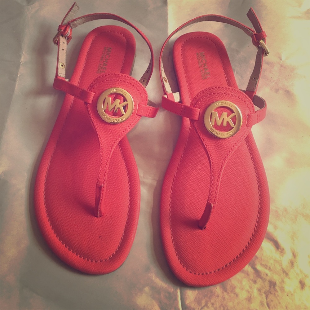 Like new Michael Kors Sandra orange