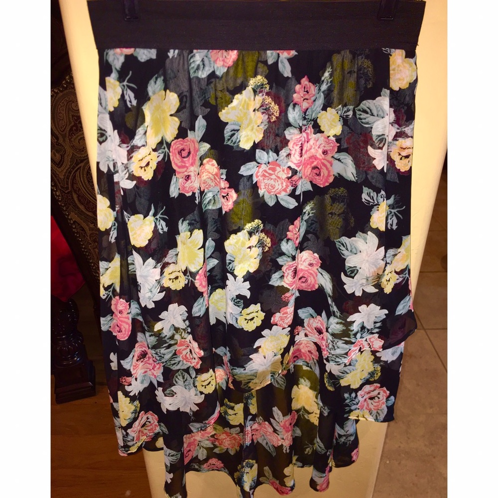 Floral GUESS Hi-Low Skirt