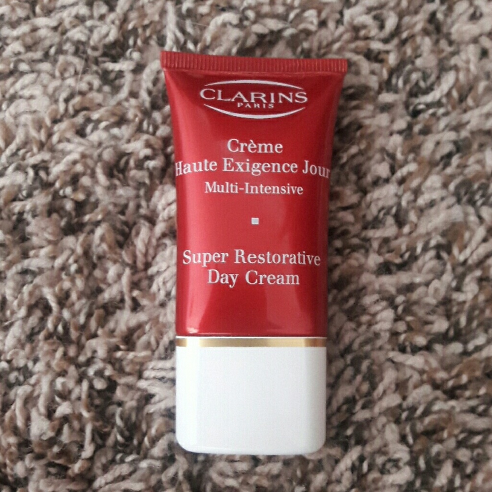 Clarins paris super restorative day cream .53oz
