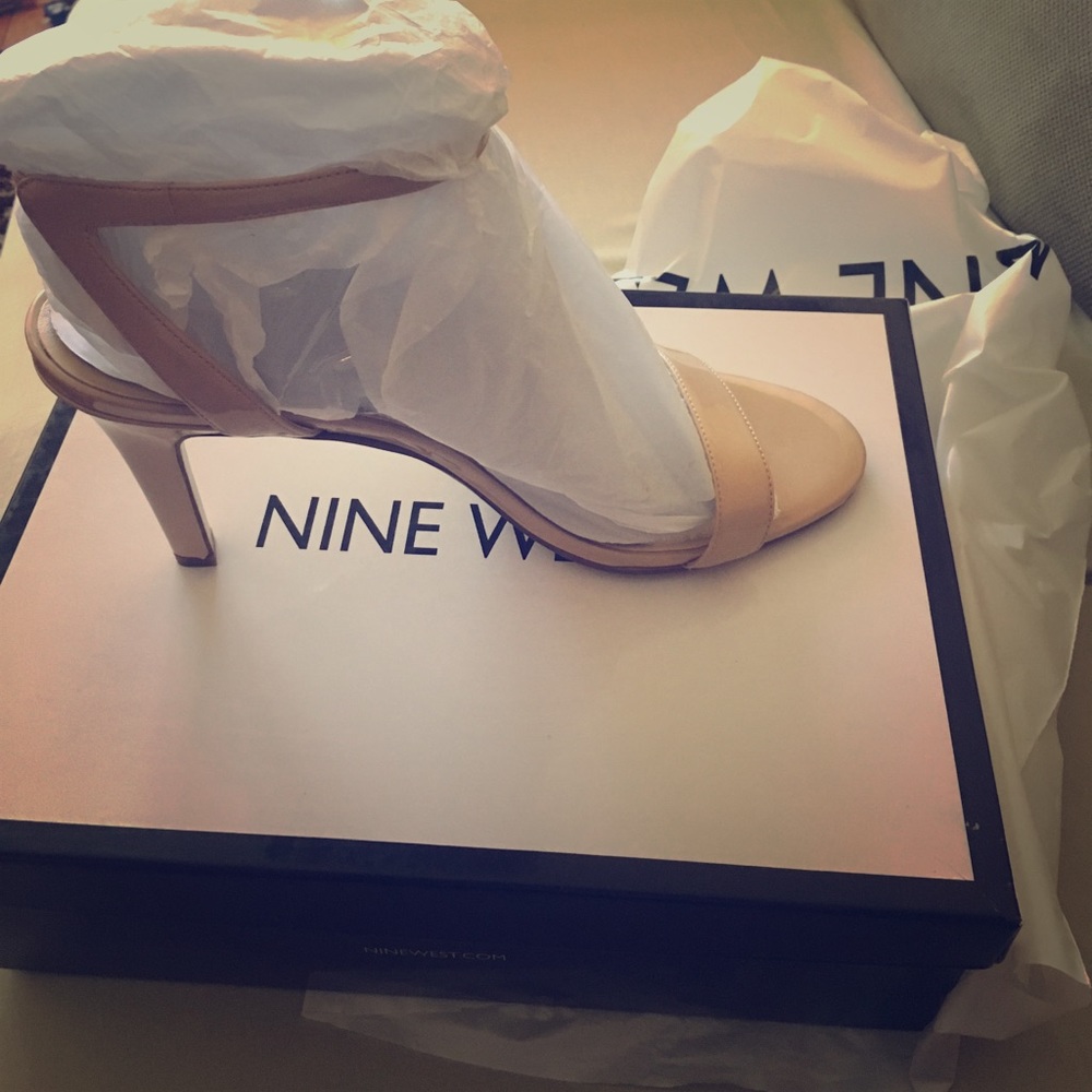 Nine West comfortable nude heels