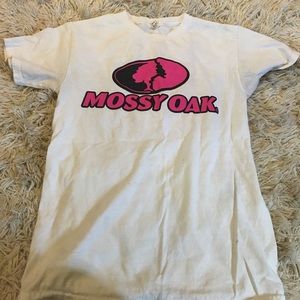 Mossy oak tee