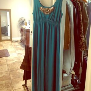 Green maxi dress
