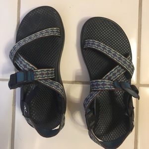 Chacos size 6