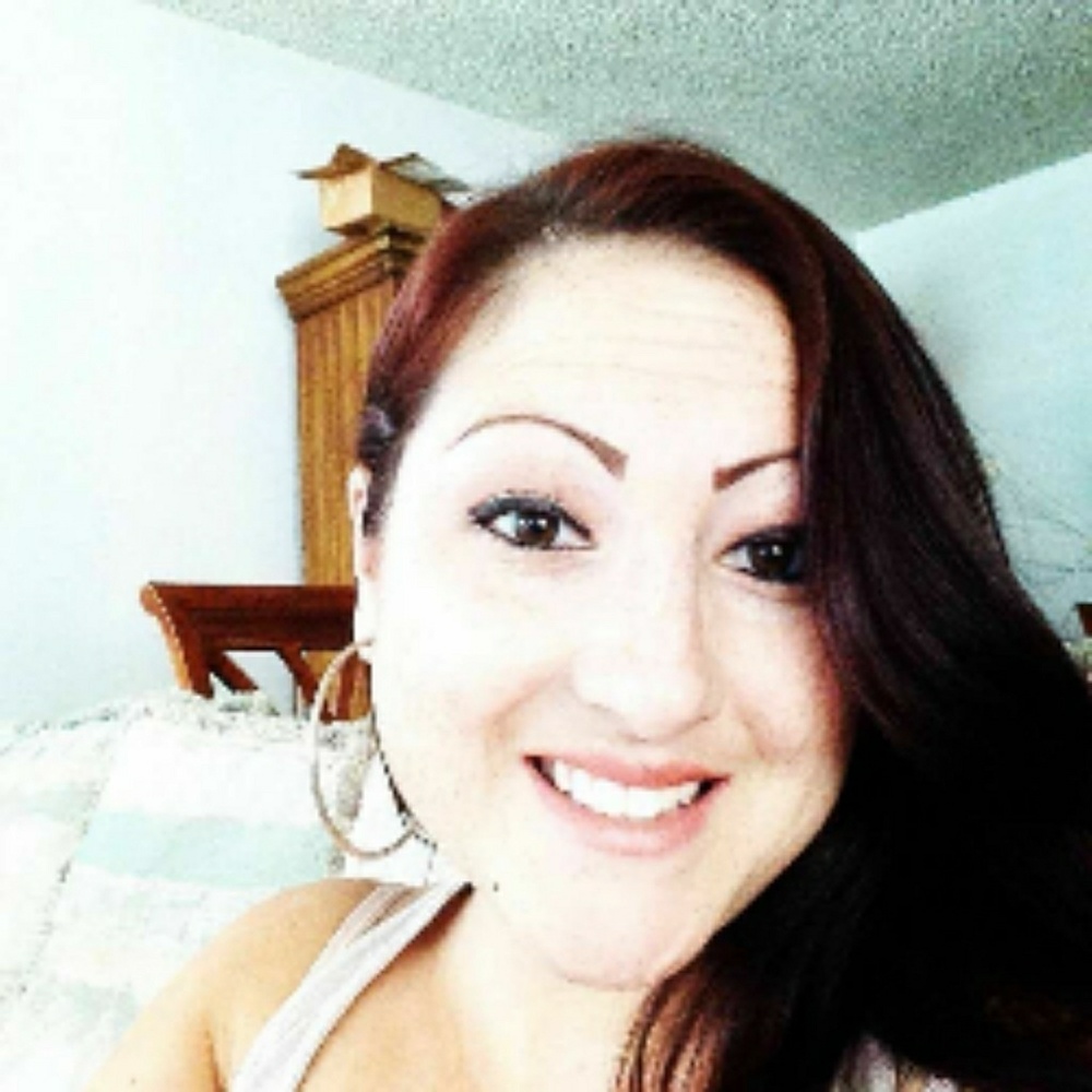 Meet your Posher, Alicia