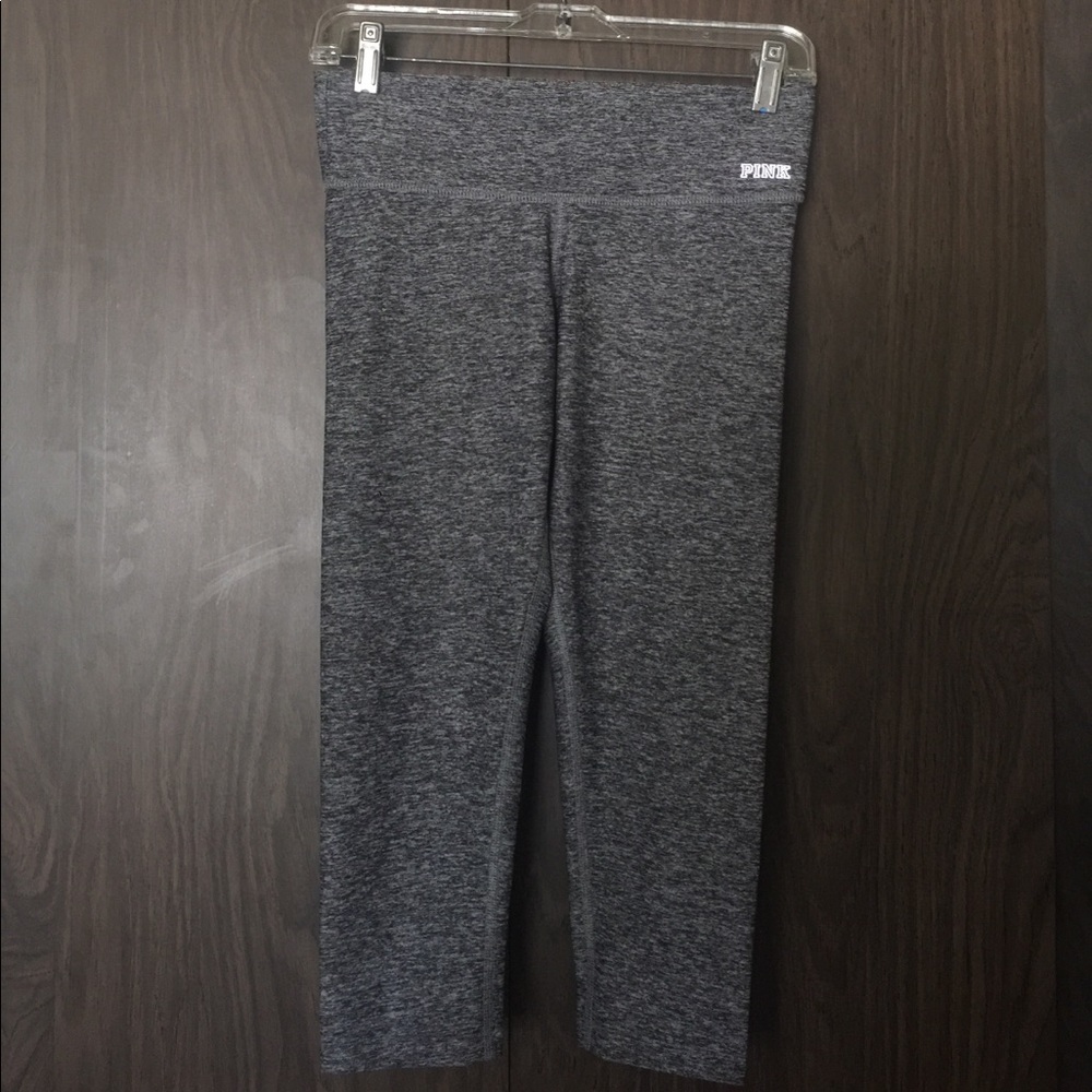 GENTLY WORN VS PINK Ultimate Crop Legging Size XS