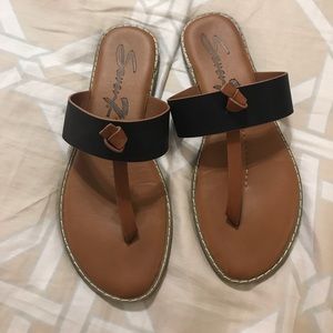 Seven7 sandals two tone sz9