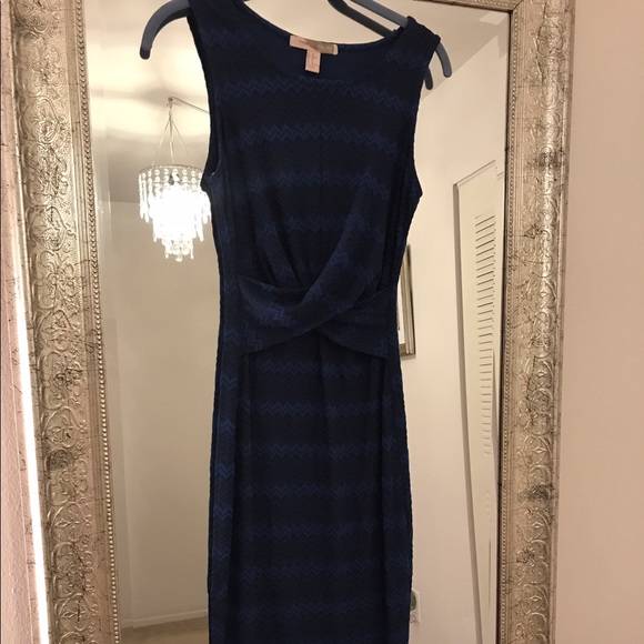 Forever 21 Dresses & Skirts - Forever 21 Contemporary bodycon midi dress