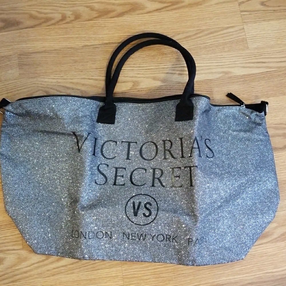*New* Victoria Secret bag