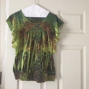 Green patterned ruffle sleeve blouse