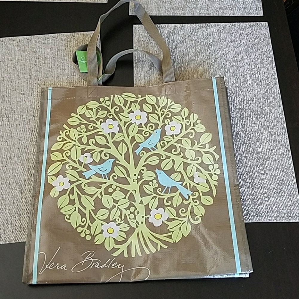 NWT Vera Bradley re-usable shopping bag