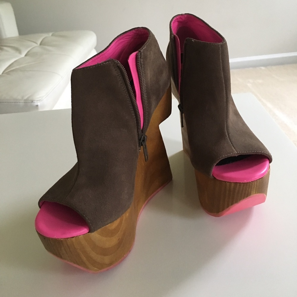 Booties - Picture 4 of 5
