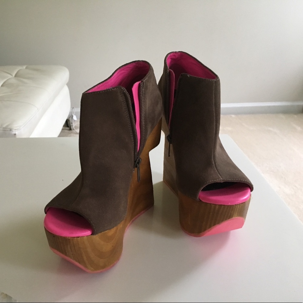 Booties - Picture 5 of 5