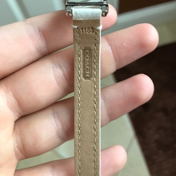 Coach leather wrap watch - Picture 4 of 4